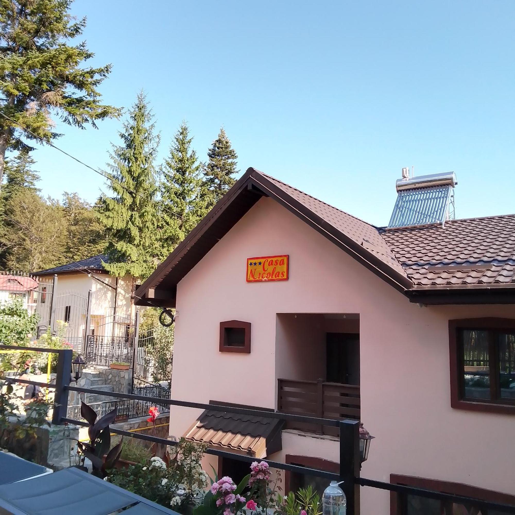 Casa Nicolas Буштені Екстер'єр фото